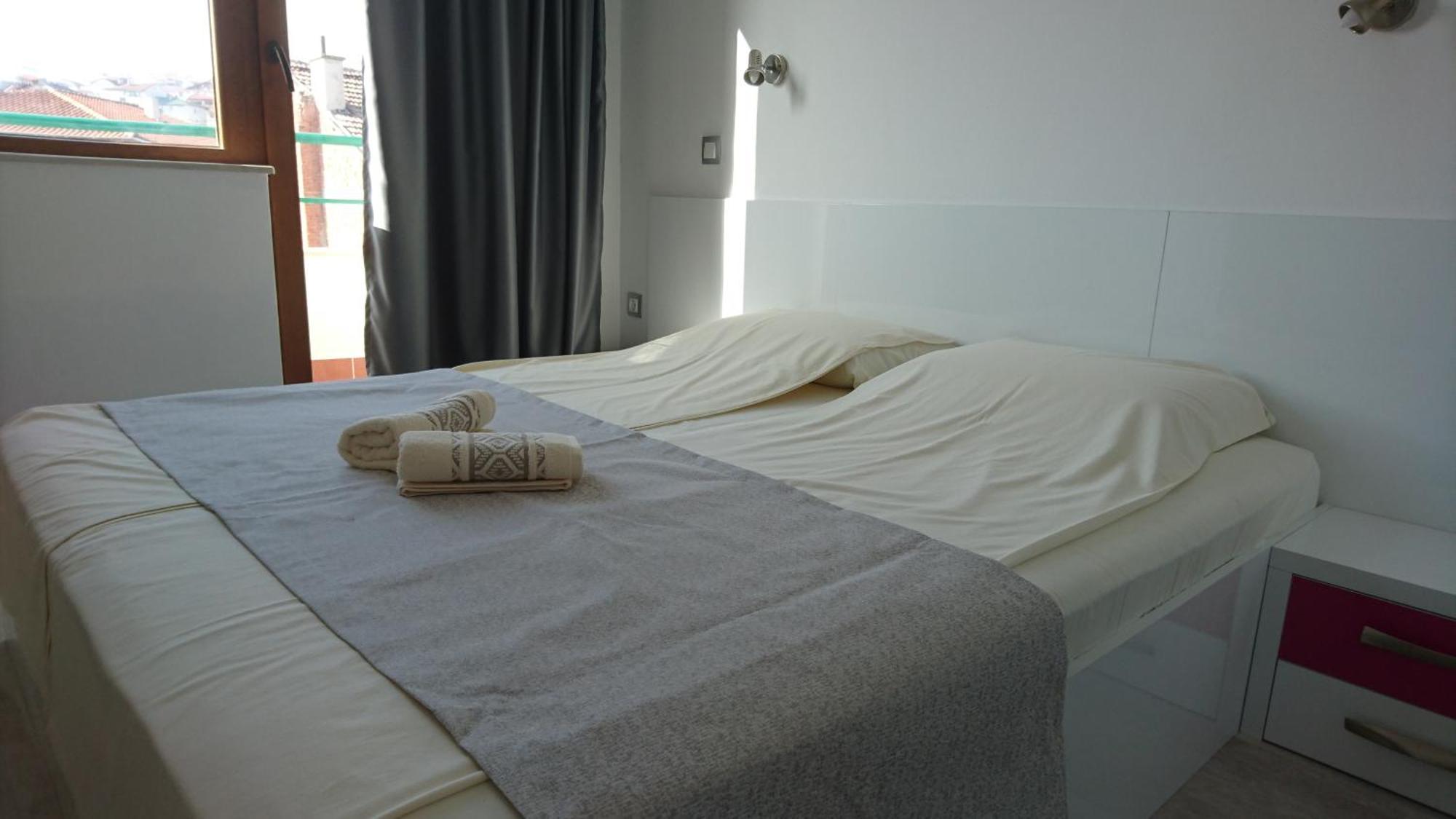 Park Apartments & Rooms Popovi Sandanski Habitación foto